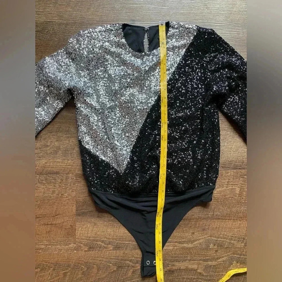 EXPRESS black & silver sequin bodysuit thong size S party cocktail Y2K sexy EUC - Picture 8 of 9